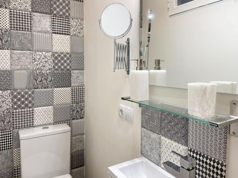 New Lavapies Spacious Flat, 2 Bedrooms And 2 Balconies Madrid Esterno foto